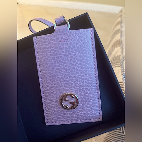 Gucci luggage tag! Brand new! No box. Never used. Warm pink color! Not lavender - Picture 3 of 5